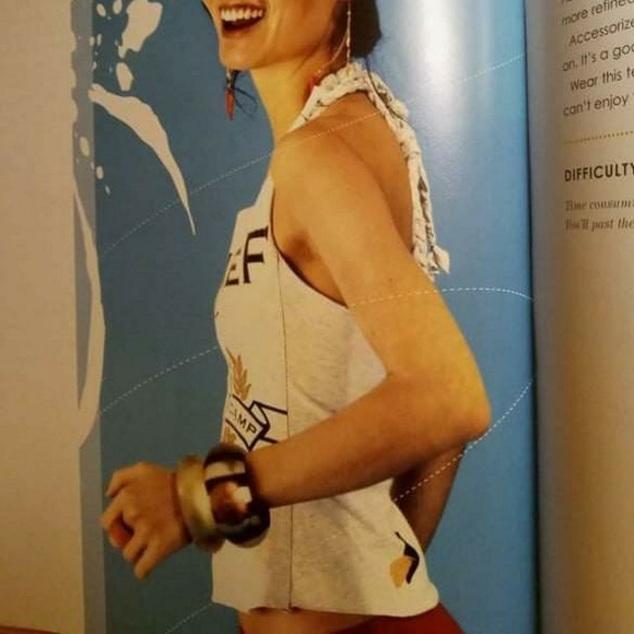 T-Shirt Makeovers Hardcover Book with Over 16 DIY Projects - Picture 3 of 4